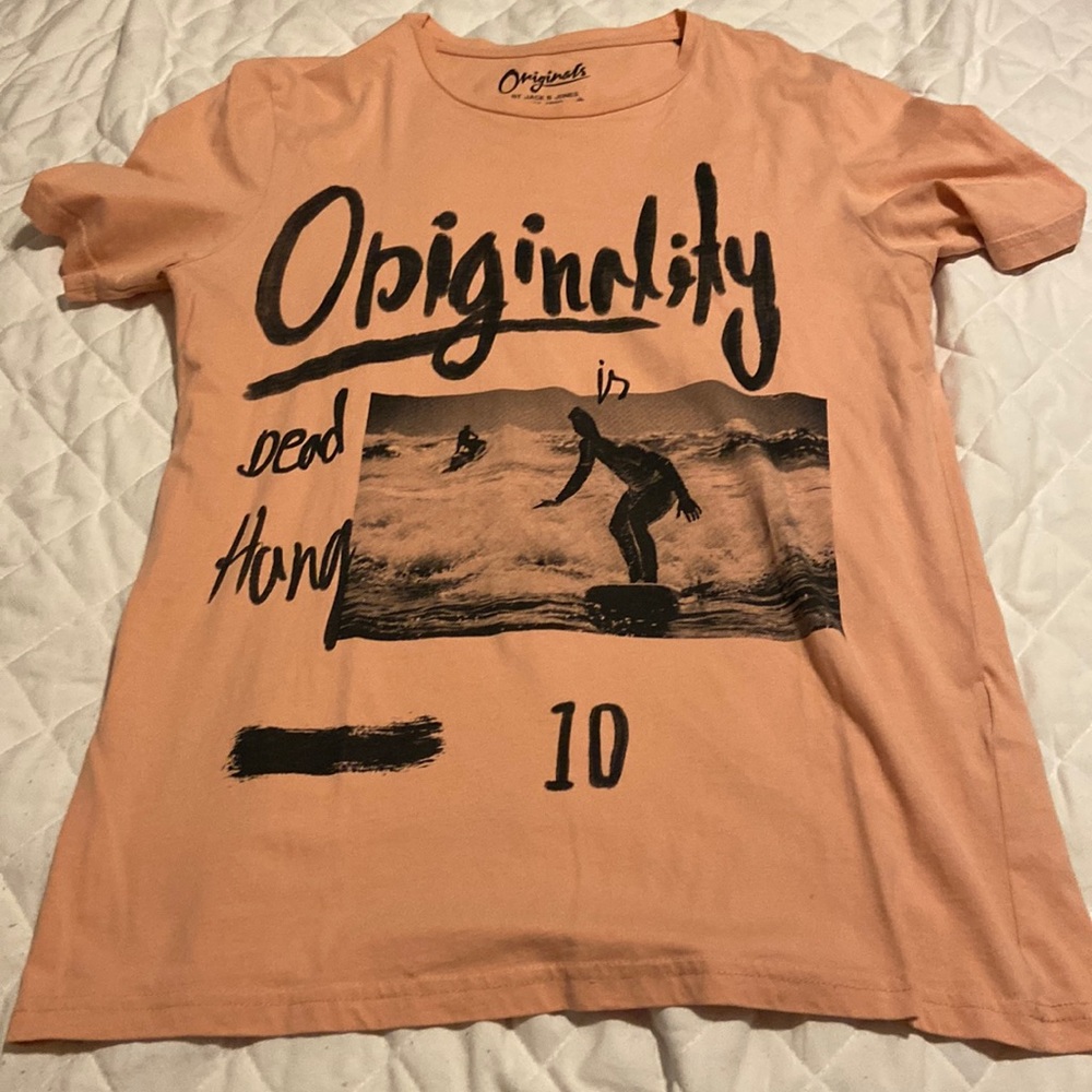 Mens tee shirt. Good condition.